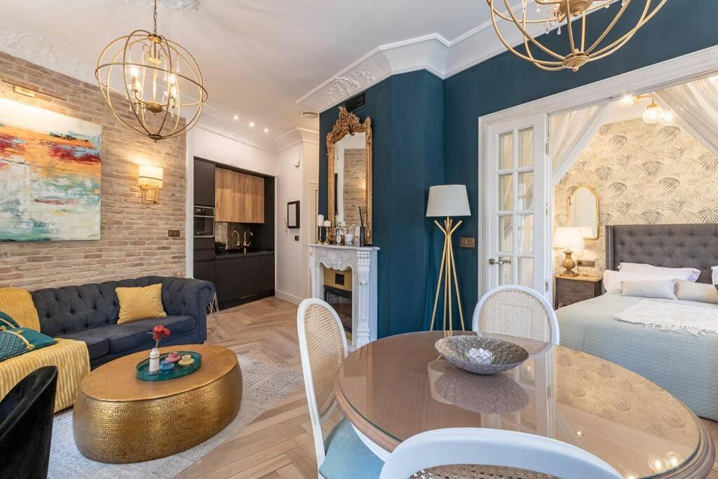 Ch Elvira Luxury Apartment Granada Esterno foto